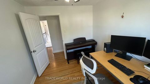 Photo 21 at 5 Woodfern Drive, Ionview, Toronto