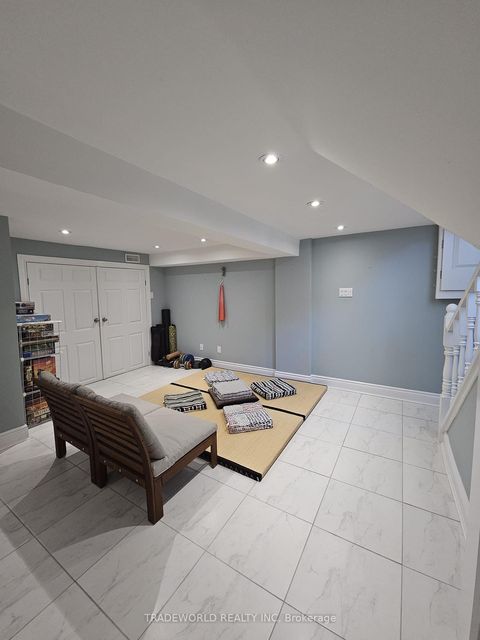 Photo 24 at 5 Woodfern Drive, Ionview, Toronto