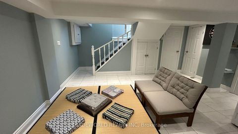 Photo 25 at 5 Woodfern Drive, Ionview, Toronto