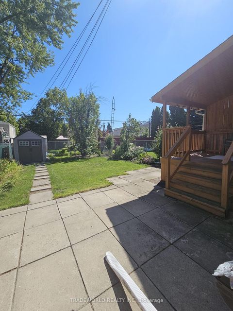 Photo 37 at 5 Woodfern Drive, Ionview, Toronto