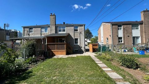 Photo 43 at 5 Woodfern Drive, Ionview, Toronto