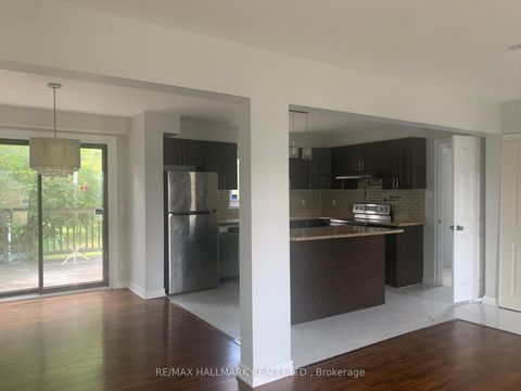 Photo 5 at 20 Snowball Crescent, Malvern, Toronto