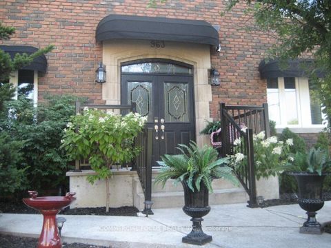 Photo 2 at 963 Avenue Road, Eglinton, Toronto