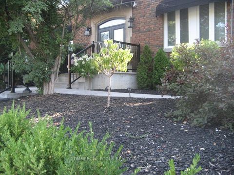 Photo 4 at 963 Avenue Road, Eglinton, Toronto
