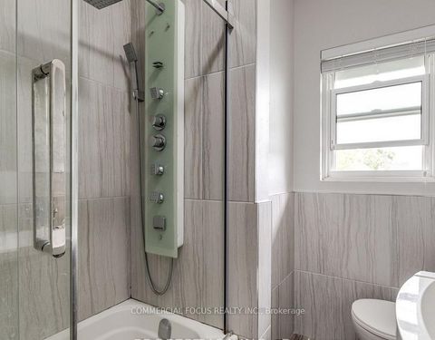 Photo 15 at 963 Avenue Road, Eglinton, Toronto