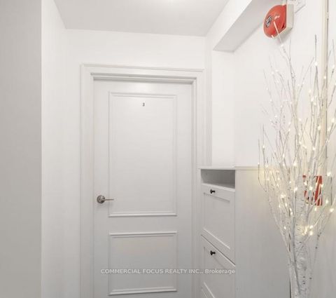 Photo 17 at 963 Avenue Road, Eglinton, Toronto