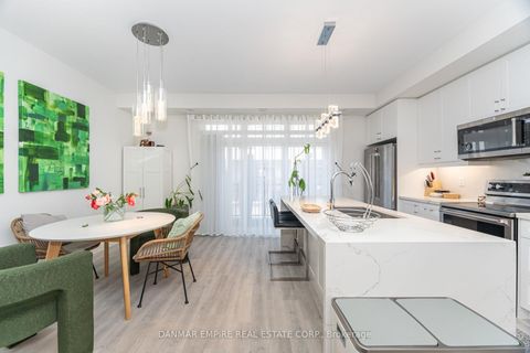 Photo 10 at 45 Cohen Way, Patterson, Vaughan
