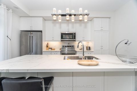 Photo 13 at 45 Cohen Way, Patterson, Vaughan