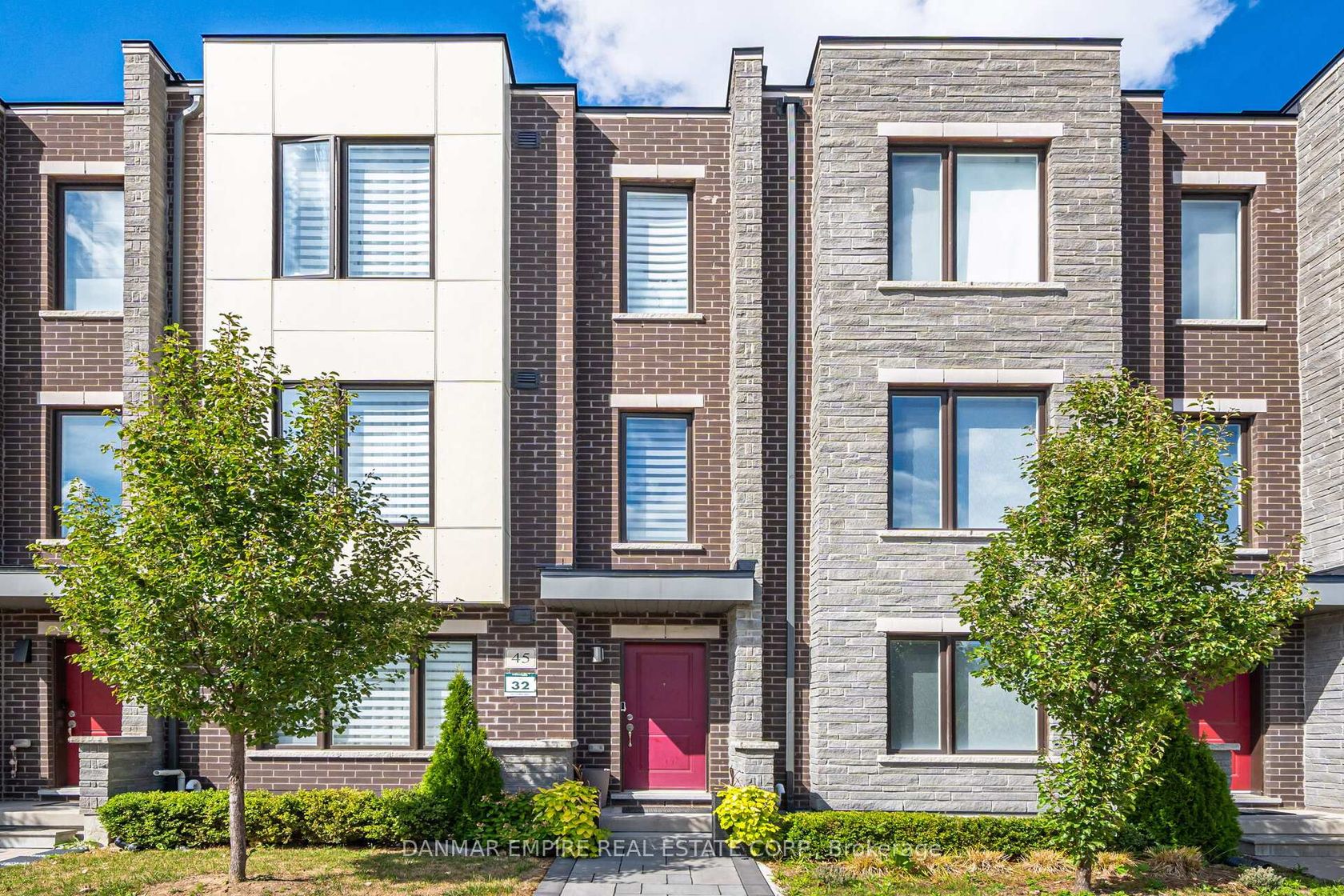 45 Cohen Way, Patterson, Vaughan photo number 2 45 Cohen Way, Patterson, Vaughan photo number 2