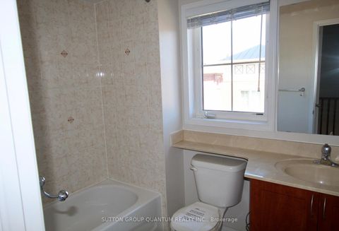 Photo 16 at 21 - 47 HAYS Boulevard, RO River Oaks, Oakville
