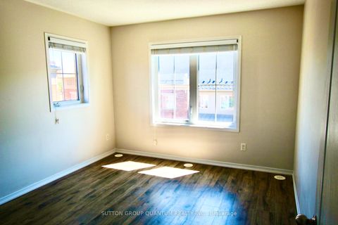 Photo 17 at 21 - 47 HAYS Boulevard, RO River Oaks, Oakville