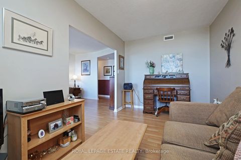 Photo 8 at 906 - 757 Victoria Park Avenue, Oakridge, Toronto