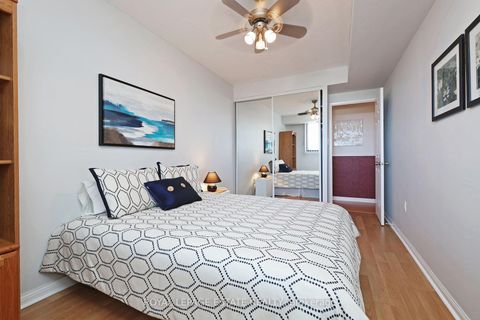 Photo 12 at 906 - 757 Victoria Park Avenue, Oakridge, Toronto