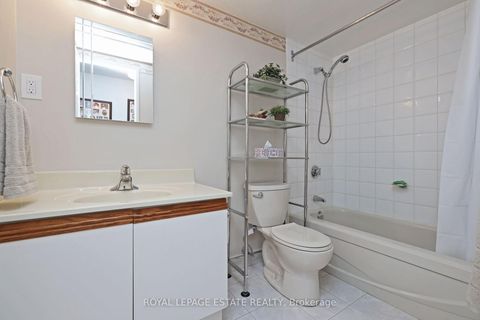 Photo 13 at 906 - 757 Victoria Park Avenue, Oakridge, Toronto