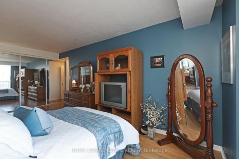Photo 16 at 906 - 757 Victoria Park Avenue, Oakridge, Toronto