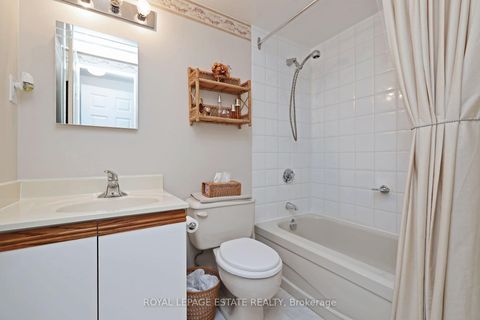 Photo 17 at 906 - 757 Victoria Park Avenue, Oakridge, Toronto