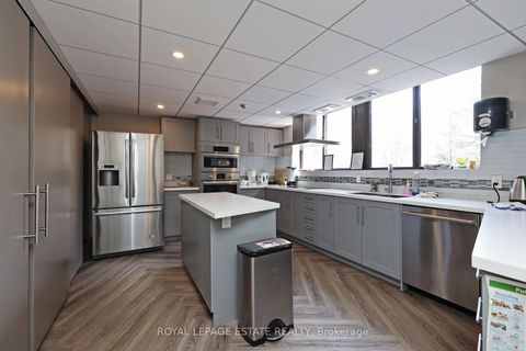 Photo 32 at 906 - 757 Victoria Park Avenue, Oakridge, Toronto