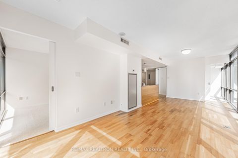 Photo 21 at 707 - 38 Grenville Street, Bay Street Corridor, Toronto
