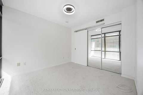 Photo 28 at 707 - 38 Grenville Street, Bay Street Corridor, Toronto