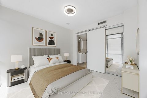 Photo 30 at 707 - 38 Grenville Street, Bay Street Corridor, Toronto