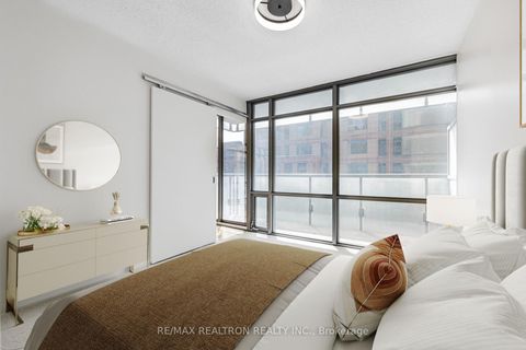 Photo 32 at 707 - 38 Grenville Street, Bay Street Corridor, Toronto