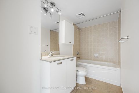 Photo 34 at 707 - 38 Grenville Street, Bay Street Corridor, Toronto