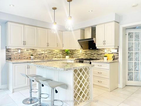 Photo 15 at 4 Sydnor Road, Steeles, Toronto