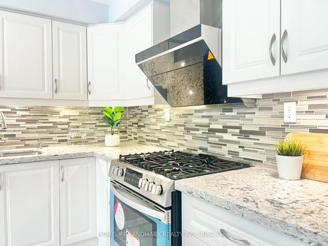 Photo 18 at 4 Sydnor Road, Steeles, Toronto