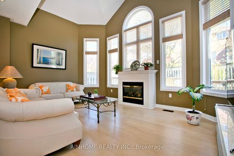 Photo 10 at 99 Colesbrook Road, Westbrook, Richmond Hill