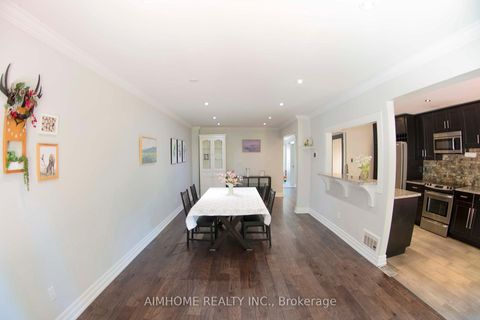 Photo 4 at 54 - 1224 Kirstie Court, CP College Park, Oakville