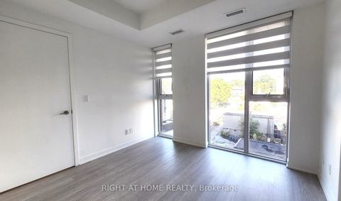 Photo 8 at 406 - 185 Alberta Avenue, Oakwood Village, Toronto