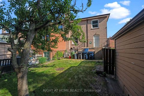 Photo 22 at 154 Edinborough Court, Smythe, Toronto