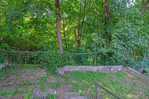 Photo 23 at 154 Edinborough Court, Smythe, Toronto