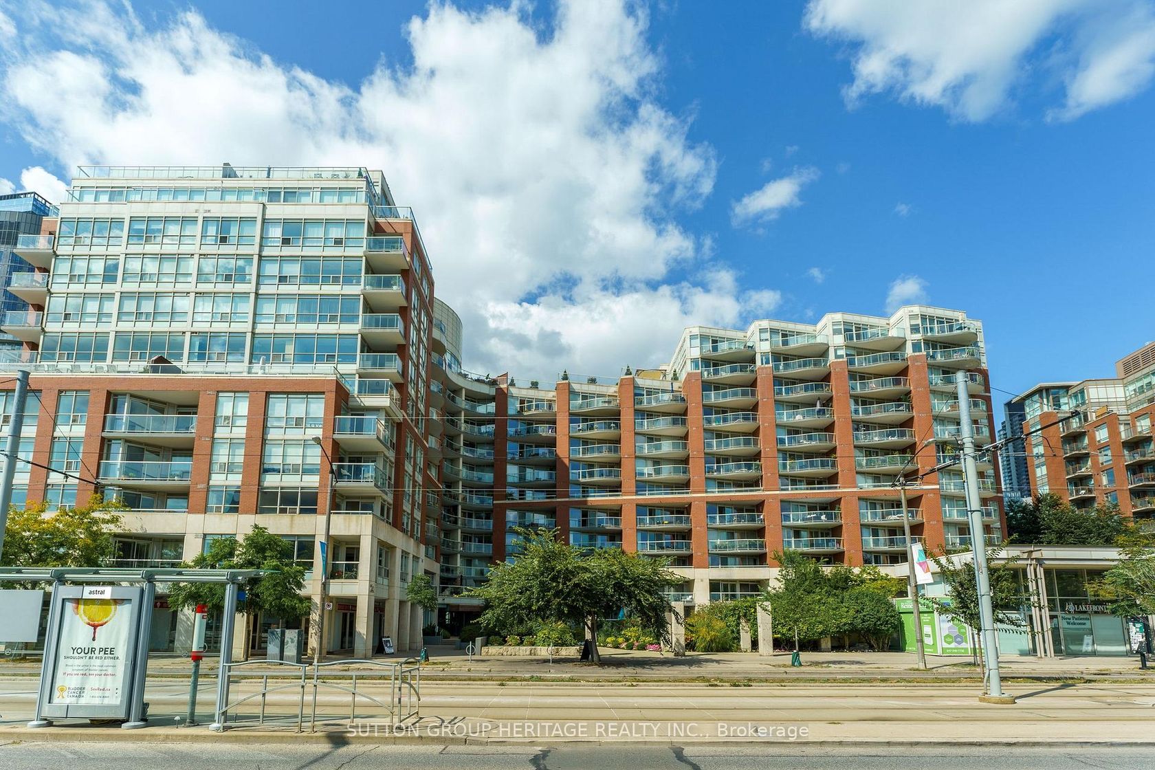 126 - 550 Queens Quay W, Waterfront Communities C1, Toronto by Loree Meneguzzi Real Estate 126 - 550 Queens Quay W, Waterfront Communities C1, Toronto