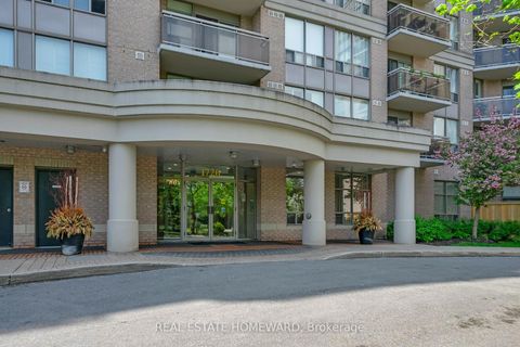 Photo 3 at 812 - 1720 Eglinton Avenue E, Victoria Village, Toronto