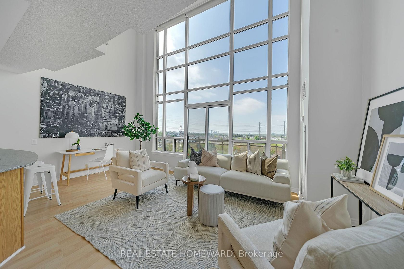 812 - 1720 Eglinton Avenue E, Victoria Village, Toronto 