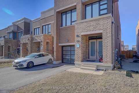 Photo 1 at 100 Dariole Drive, Oak Ridges Lake Wilcox, Richmond Hill