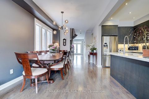Photo 9 at 100 Dariole Drive, Oak Ridges Lake Wilcox, Richmond Hill