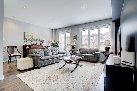 Photo 12 at 100 Dariole Drive, Oak Ridges Lake Wilcox, Richmond Hill