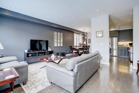 Photo 14 at 100 Dariole Drive, Oak Ridges Lake Wilcox, Richmond Hill