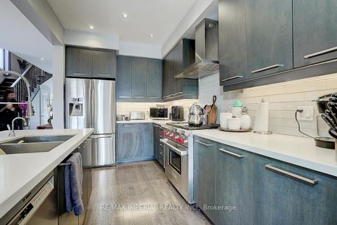 Photo 17 at 100 Dariole Drive, Oak Ridges Lake Wilcox, Richmond Hill