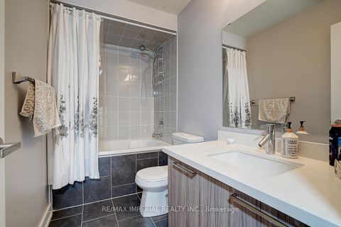 Photo 32 at 100 Dariole Drive, Oak Ridges Lake Wilcox, Richmond Hill