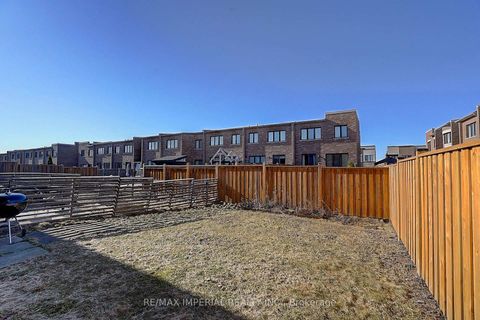 Photo 36 at 100 Dariole Drive, Oak Ridges Lake Wilcox, Richmond Hill
