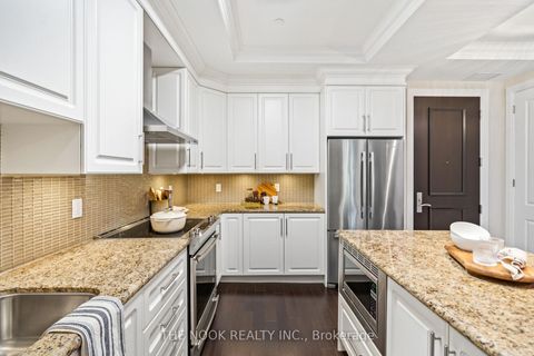 Photo 5 at 213 - 9909 Pine Valley Drive, Vellore Village, Vaughan