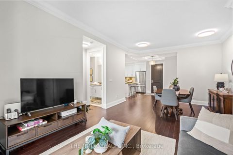 Photo 11 at 213 - 9909 Pine Valley Drive, Vellore Village, Vaughan