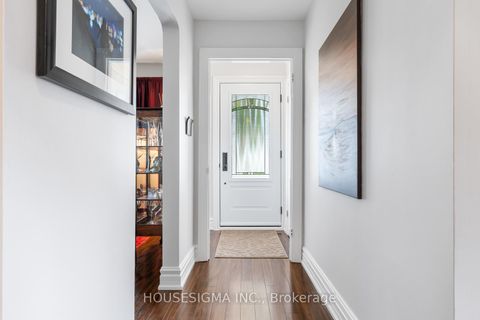 Photo 4 at 129 Edgecroft Road, Queensway, Toronto