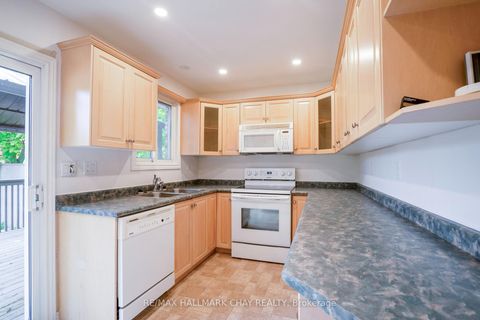 Photo 12 at 72 Jane Crescent, Allandale Heights, Barrie Photo 12 at 72 Jane Crescent, Allandale Heights, Barrie