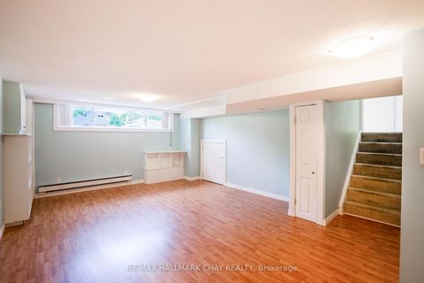 Photo 24 at 72 Jane Crescent, Allandale Heights, Barrie