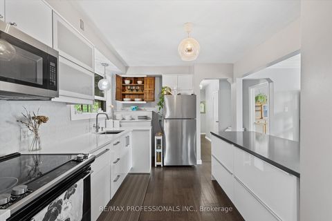 Photo 1 at 17 Allonsius Drive, West Deane, Toronto