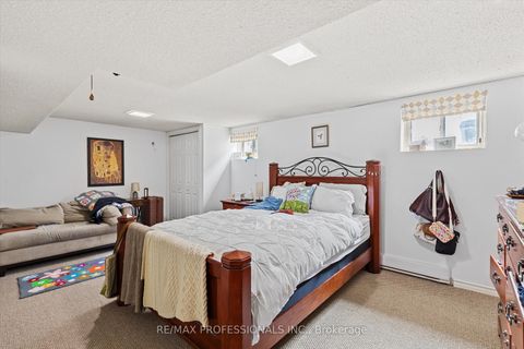 Photo 20 at 17 Allonsius Drive, West Deane, Toronto